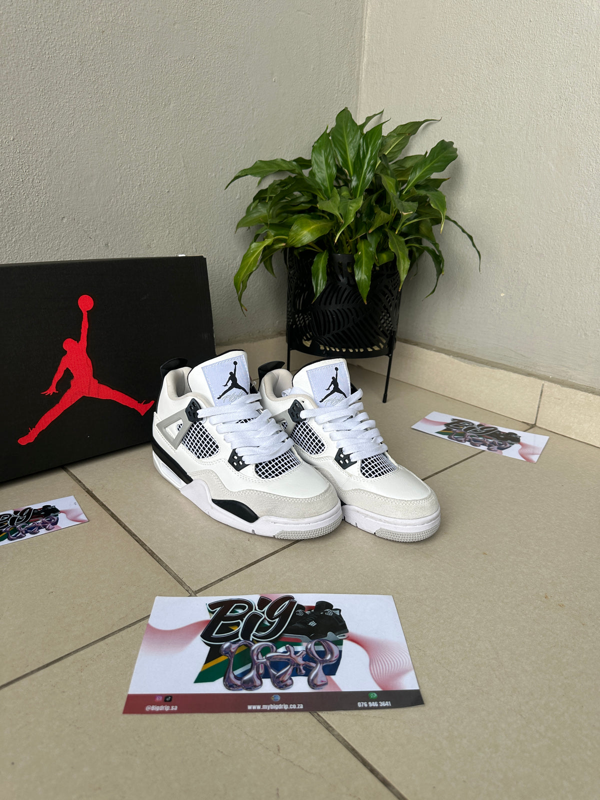 AIR JORDAN 4 RETRO "Military Black"