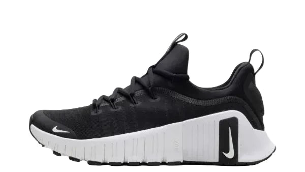 Free metcon 6 “ white/black “