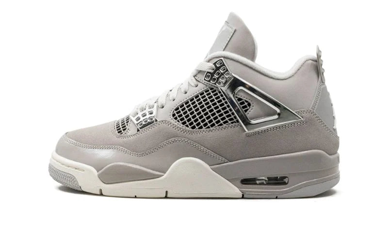 AIR JORDAN 4
"Frozen Moments"