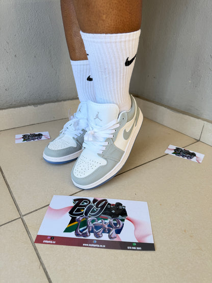 AIR JORDAN 1 LOW "White / Wolf Grey"