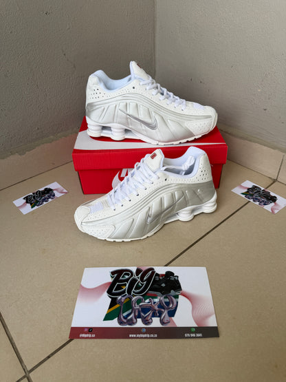 SHOX R4 “white”