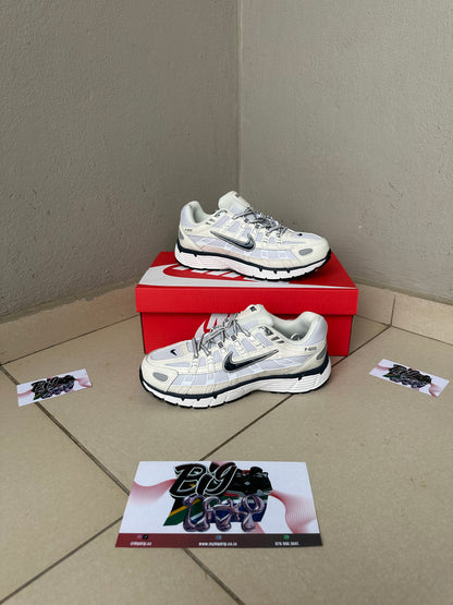 P6000 “ white/black ”
