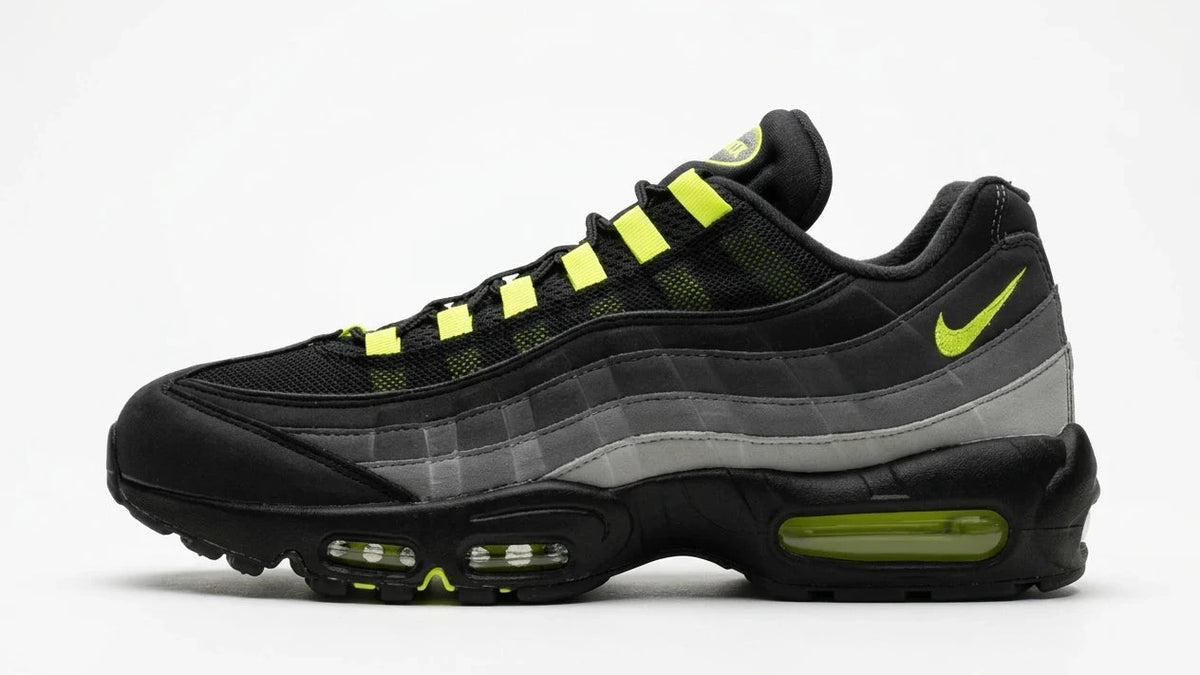 Airmax 95 “OG” black neon