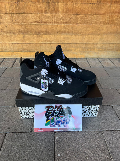 AIR JORDAN 4 ‘white thunder ’