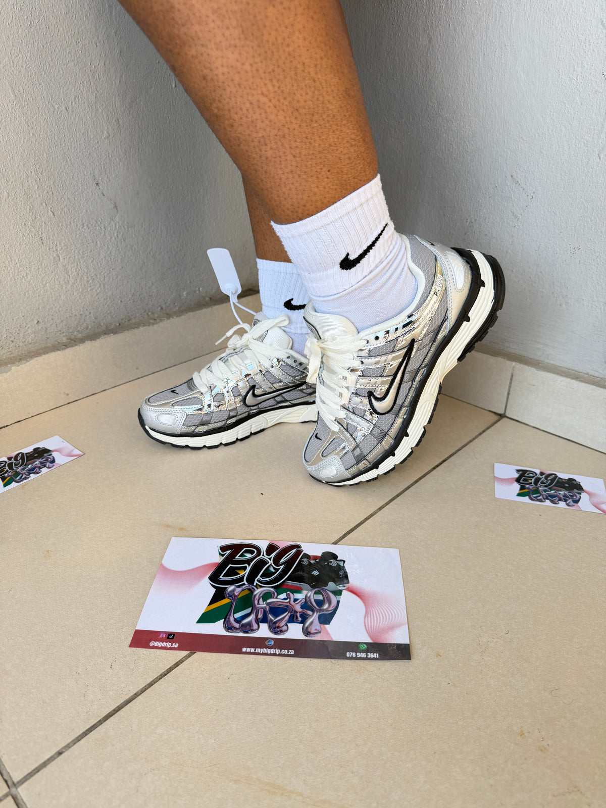 P6000 “ silver/black ”