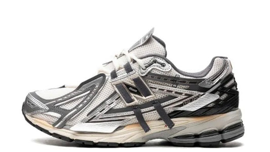 NEW BALANCE 1906r “grey"