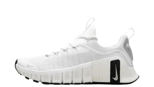 Free metcon 6 “ white “