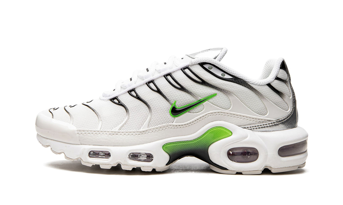 NIKE AIR MAX PLUS