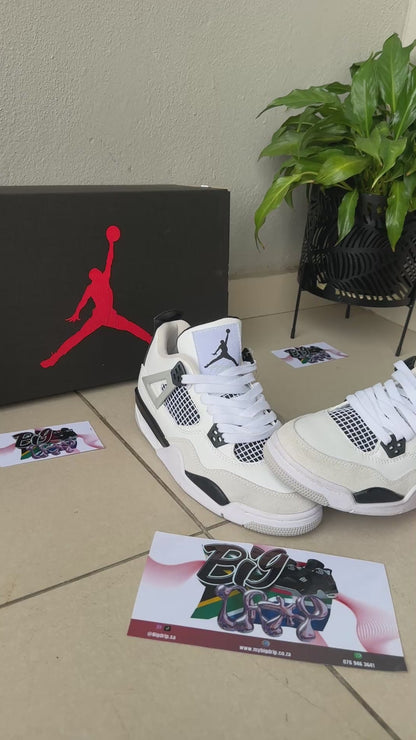 AIR JORDAN 4 RETRO "Military Black"