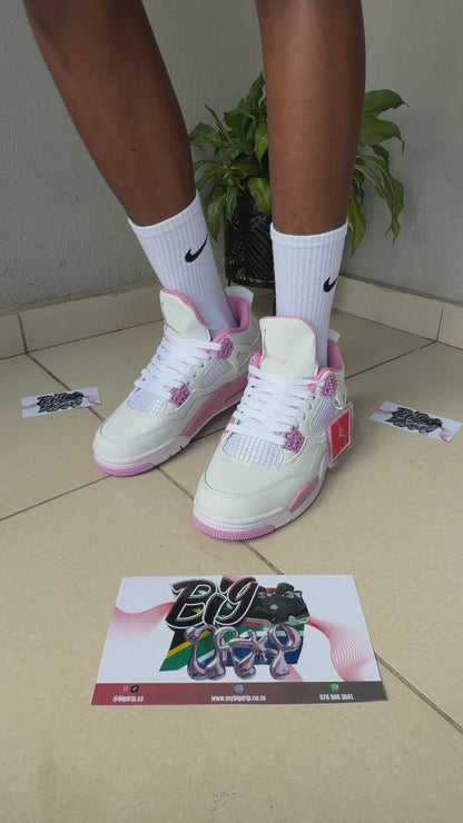 AIR JORDAN 4 ‘pink OREO’
