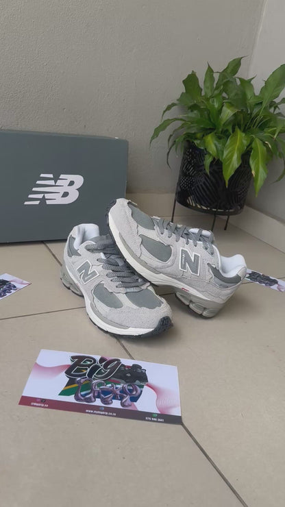 200r “grey"